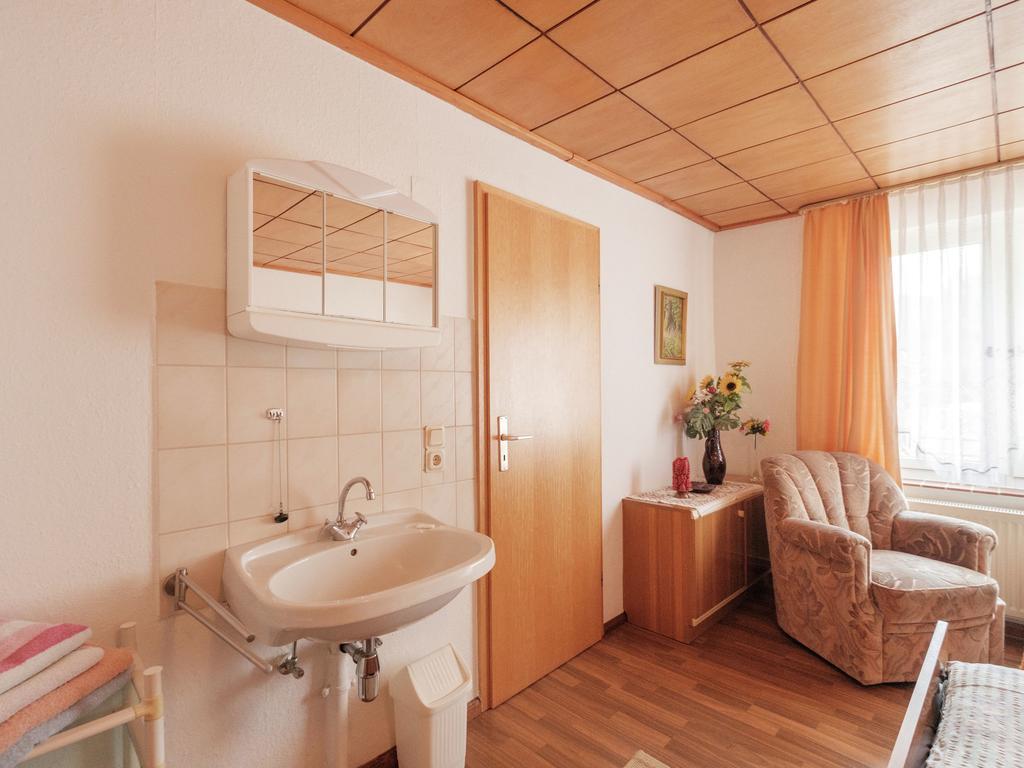 Attractive Bungalow In Ilsenburg With Terrace Exterior foto